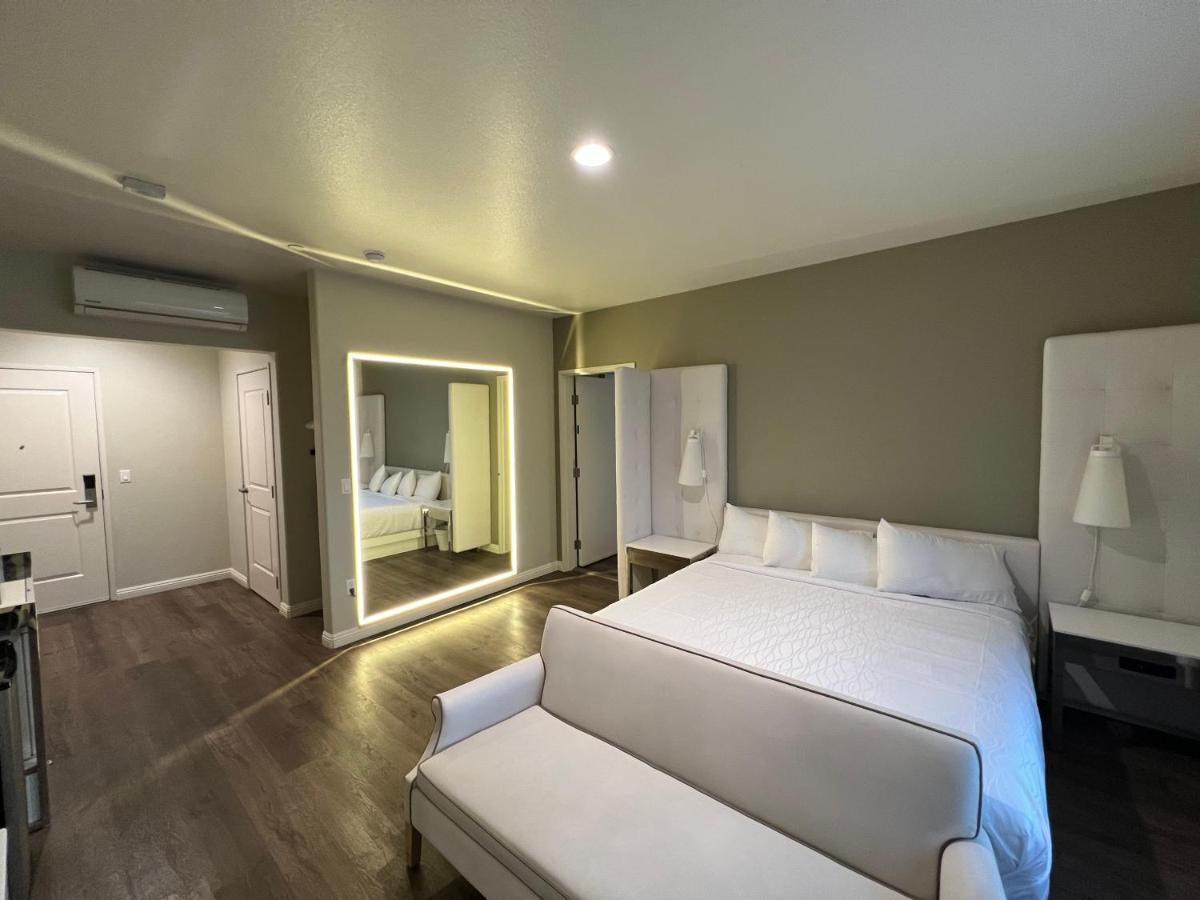 Aspire Inn & Suites ออเรนจ์ ภายนอก รูปภาพ